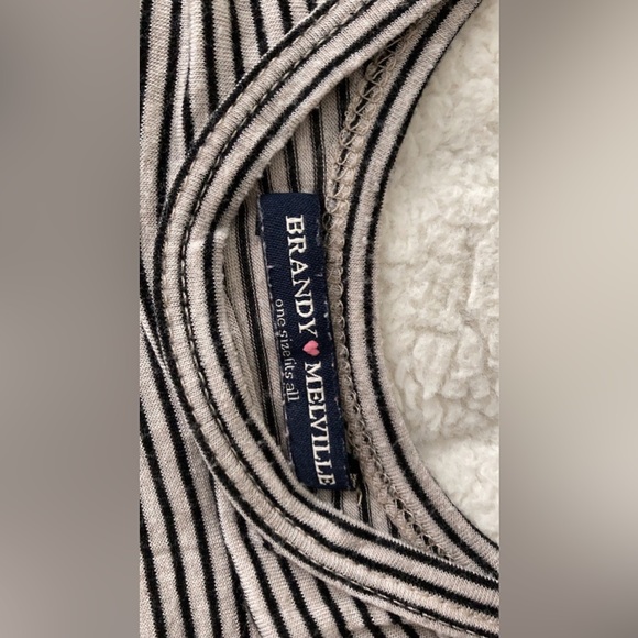 Brandy Melville tank/crop top! - Picture 2 of 2